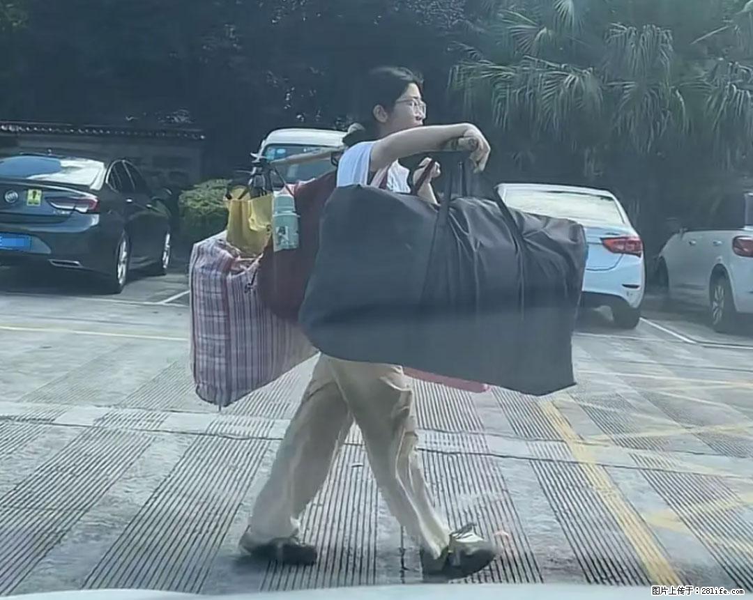 全网追的“扁担女孩”，找了一份暑假工，时薪12元 - 毕节生活资讯 - 毕节28生活网 bijie.28life.com